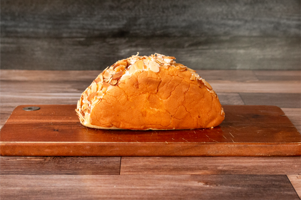 almond-half-moon-85c-bakery-cafe
