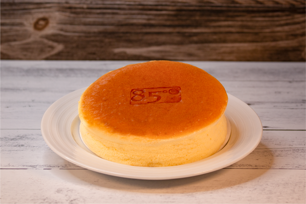 Souffle Cheesecake 6" Cake 85C Bakery Cafe